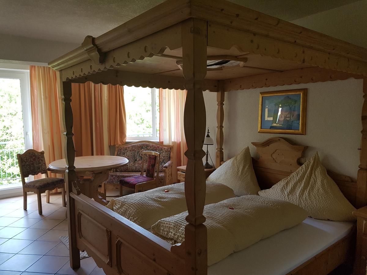 Hotel Zur Engelsburg Hausen-Wied Екстериор снимка